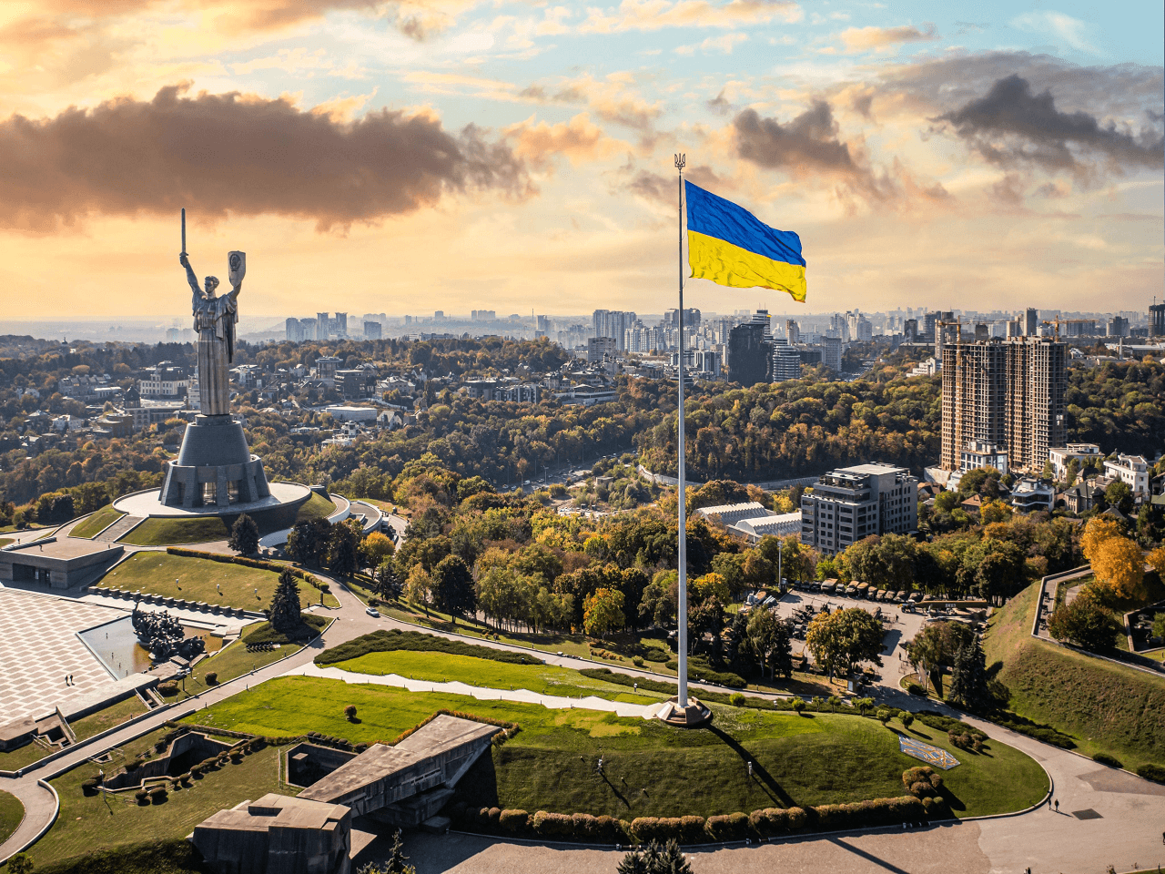 Ukrayna İran’a Yönelik Sektörel Yaptırımlar Uygulama Kararı Aldı